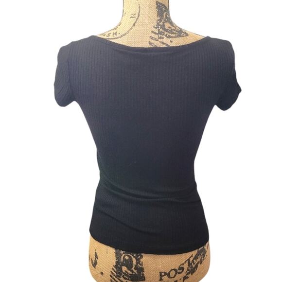 Adrienne Vittadini XS black ribbed short sleeve scoop neck knit top - Picture 2 of 3